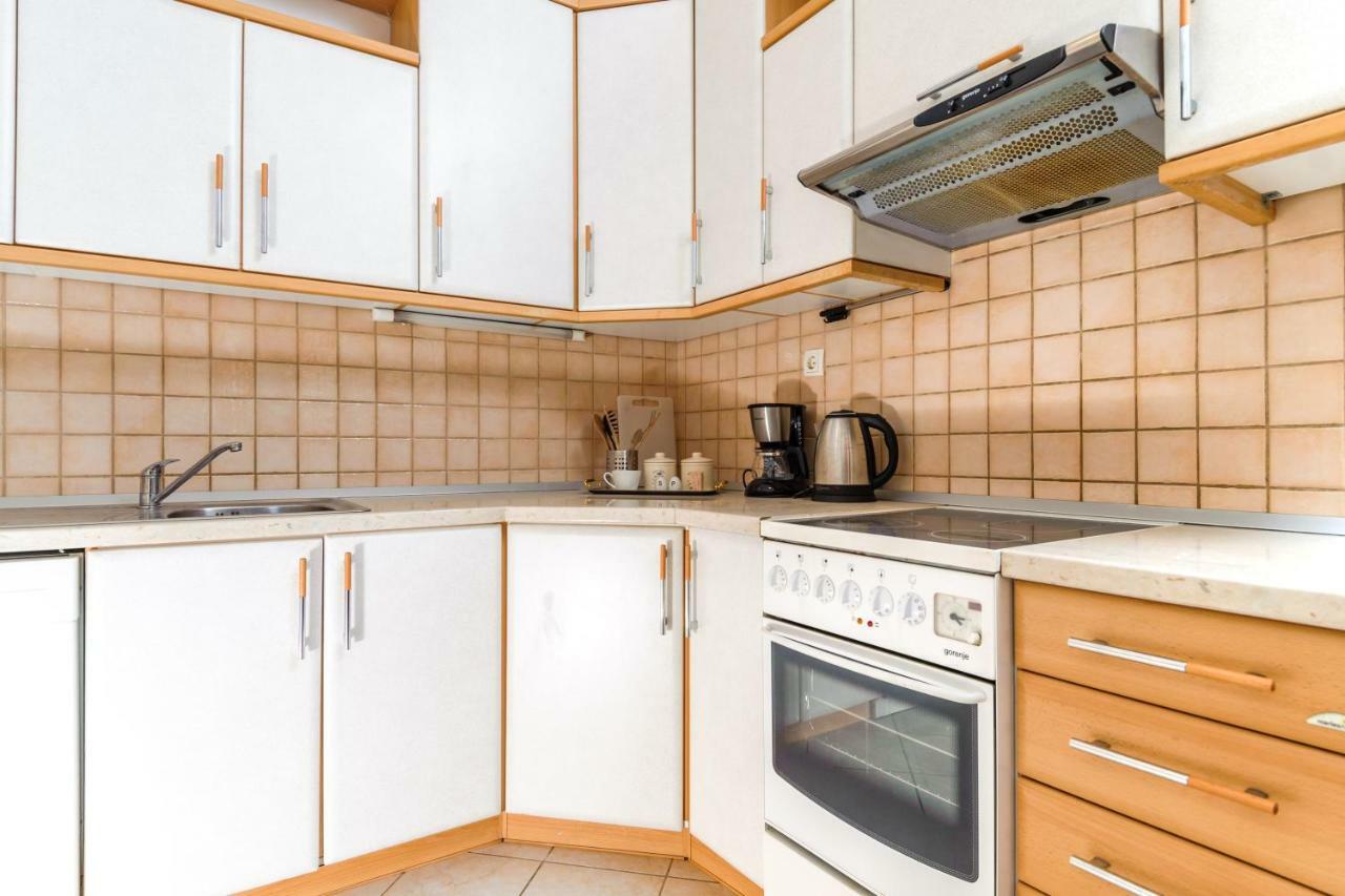 Apartment Yean Kaštela Kültér fotó