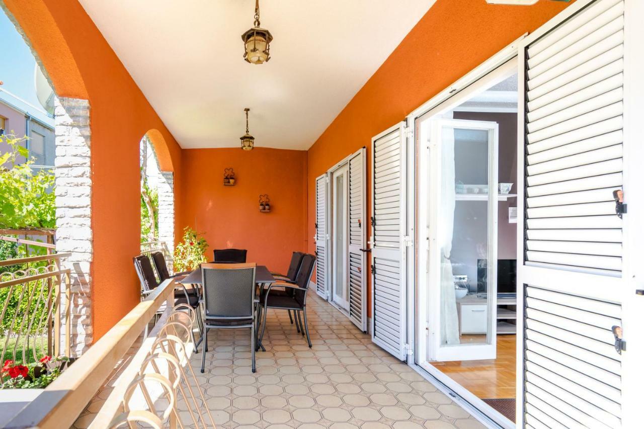 Apartment Yean Kaštela Kültér fotó